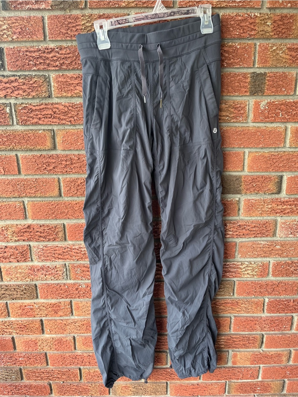 Lululemon women’s dance studio pants sz 6 Charcoal Gray